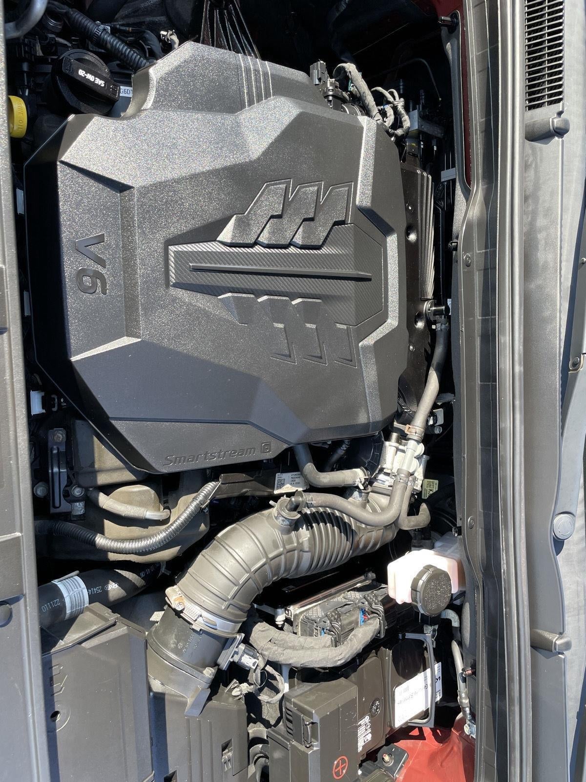 2023 Kia Carnival LX