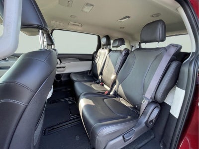 2023 Kia Carnival LX
