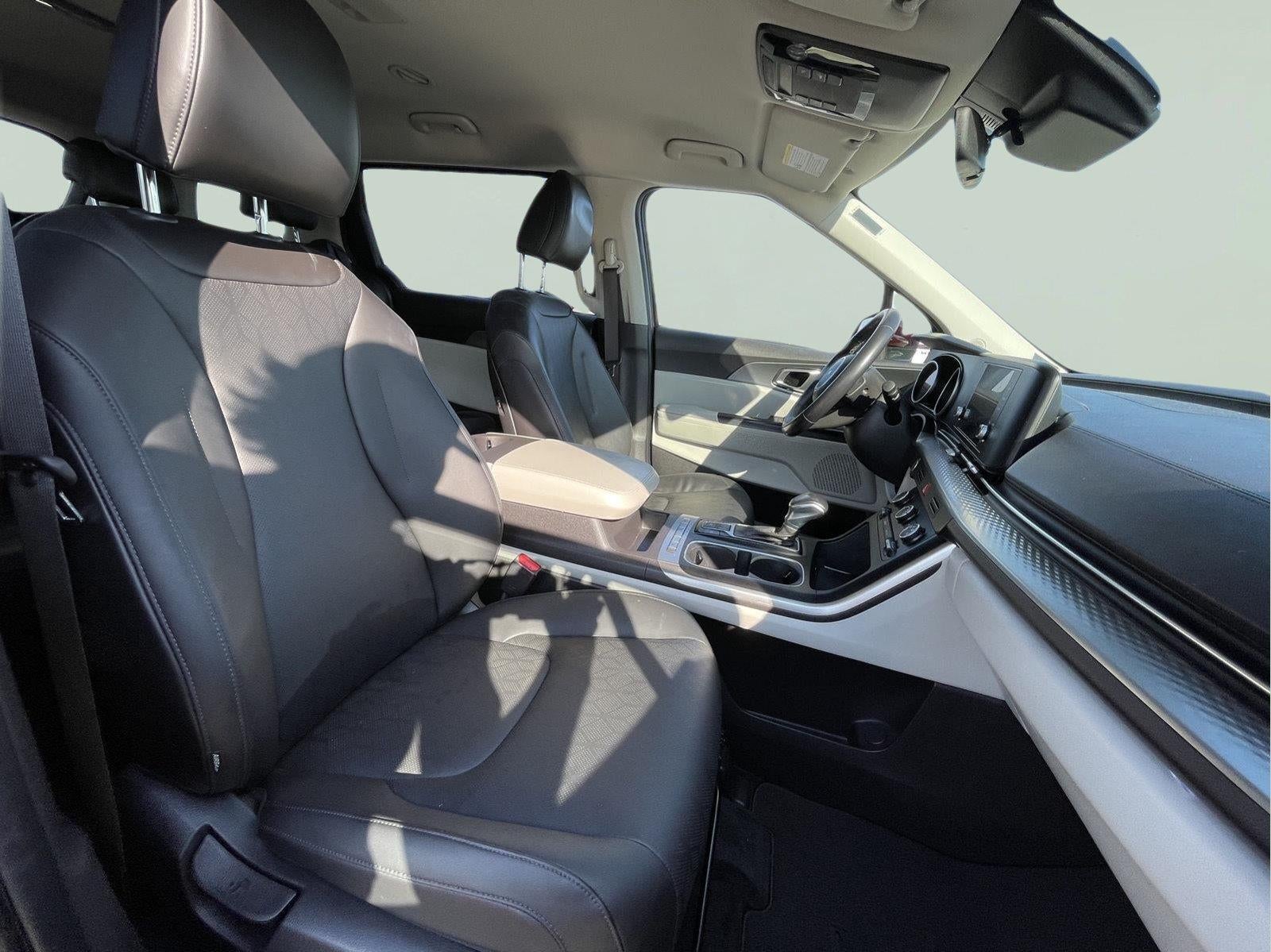 2023 Kia Carnival LX