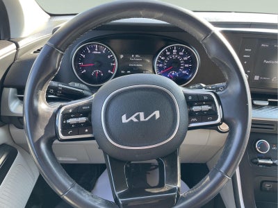 2023 Kia Carnival LX