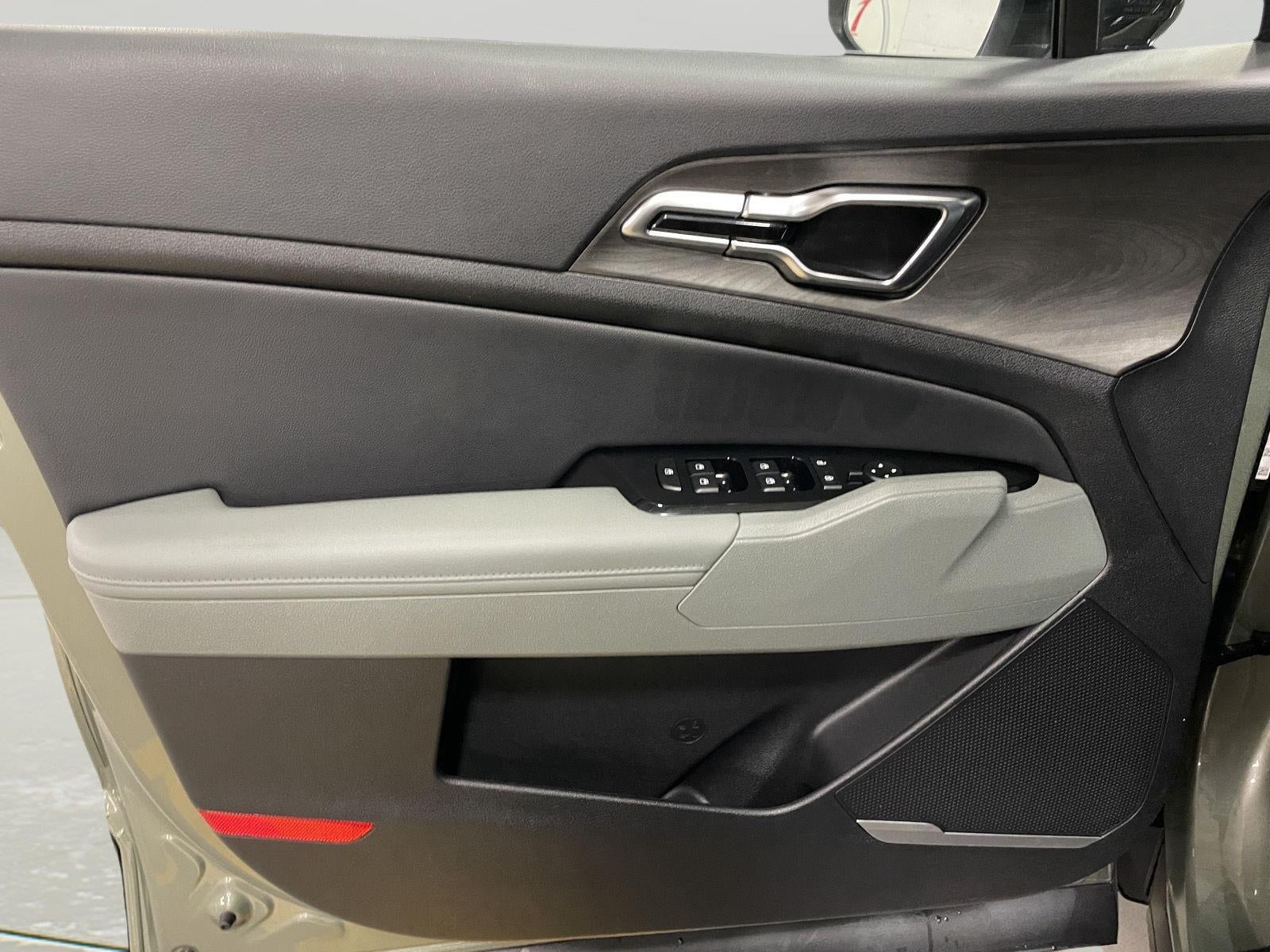 2024 Kia Sportage Plug-In Hybrid X-Line