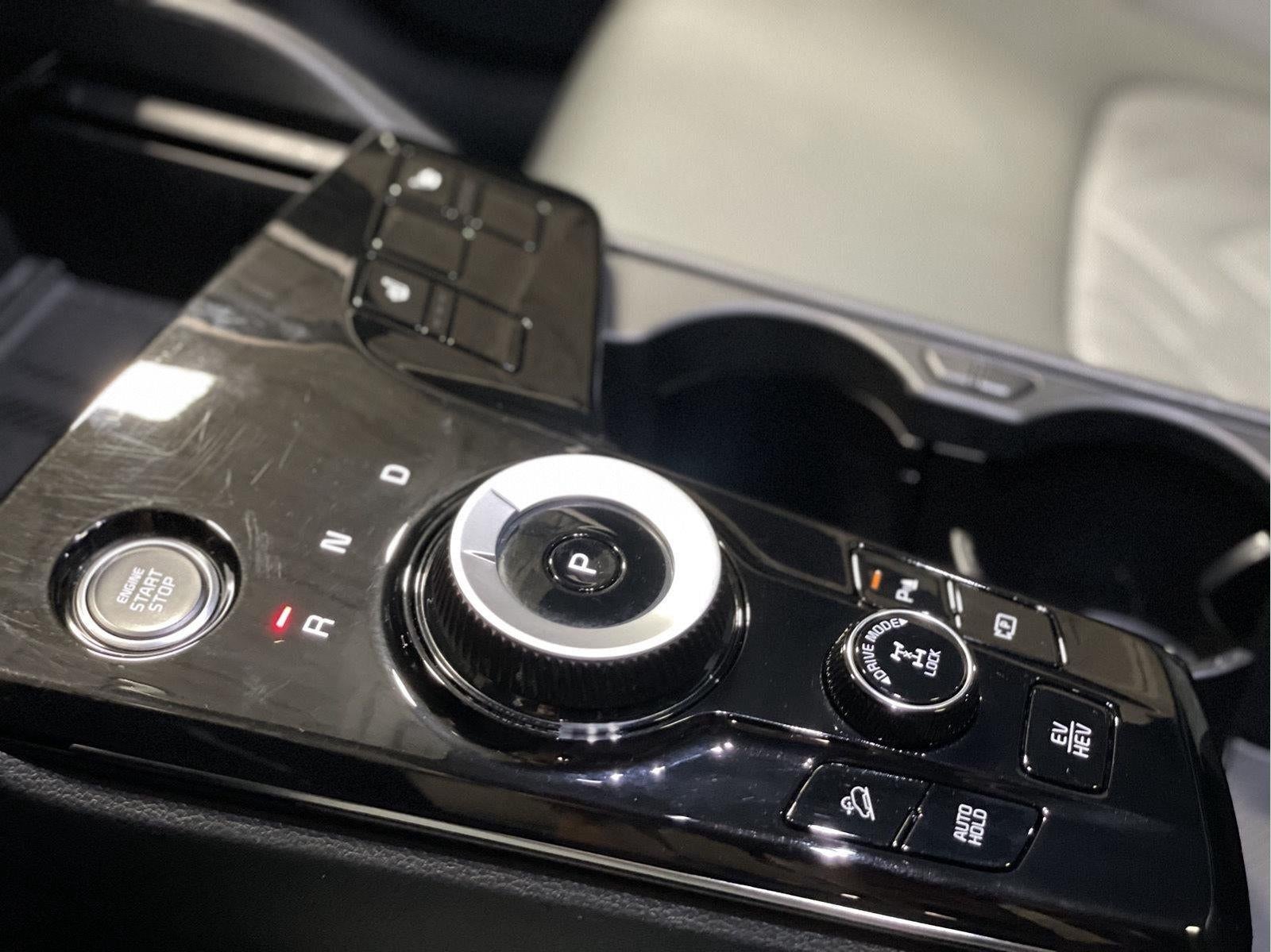 2024 Kia Sportage Plug-In Hybrid X-Line
