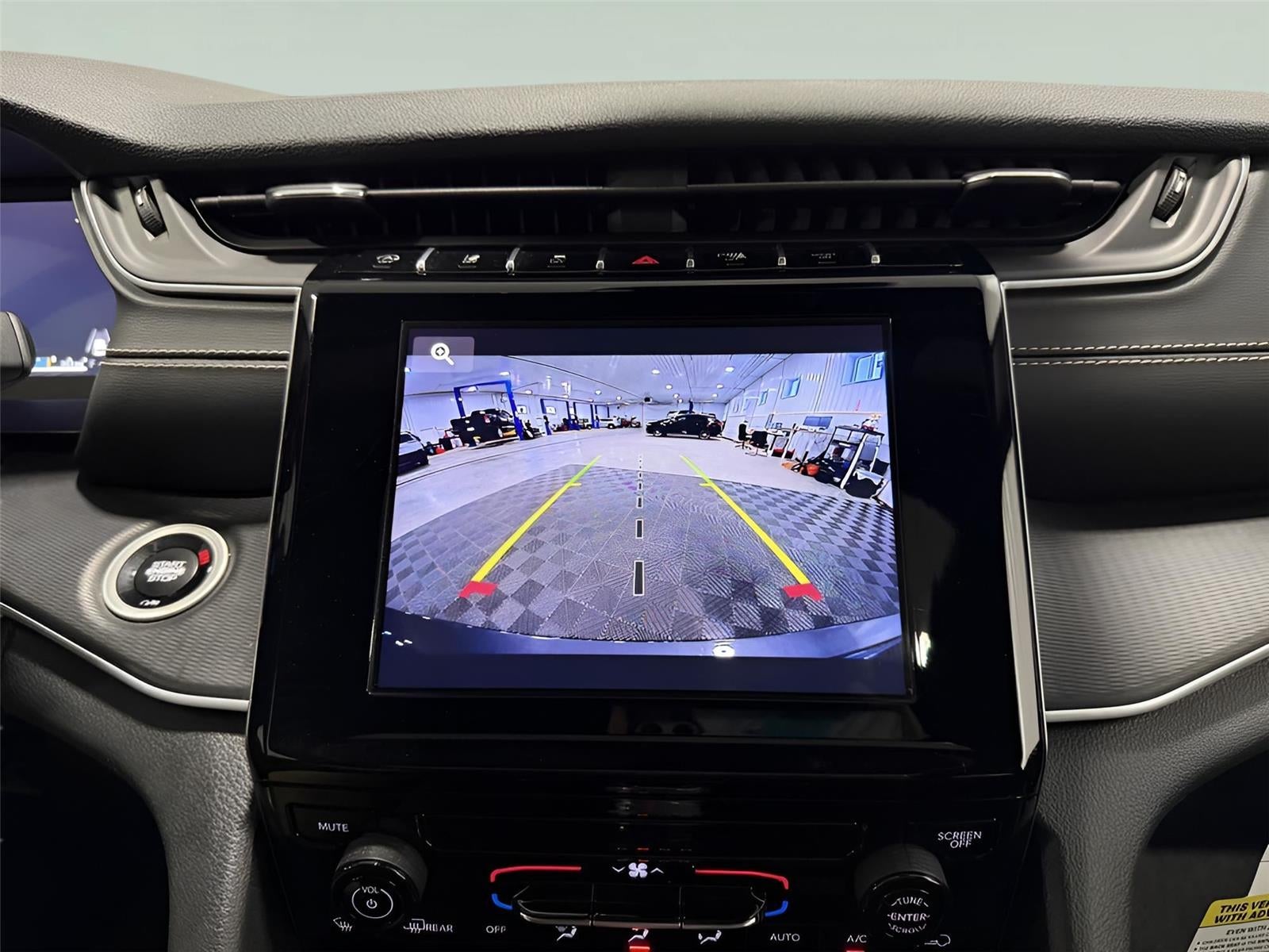 2024 Jeep Grand Cherokee Laredo X