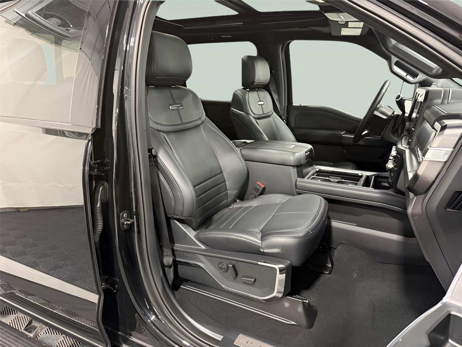 2025 Ford Super Duty F-250 Platinum