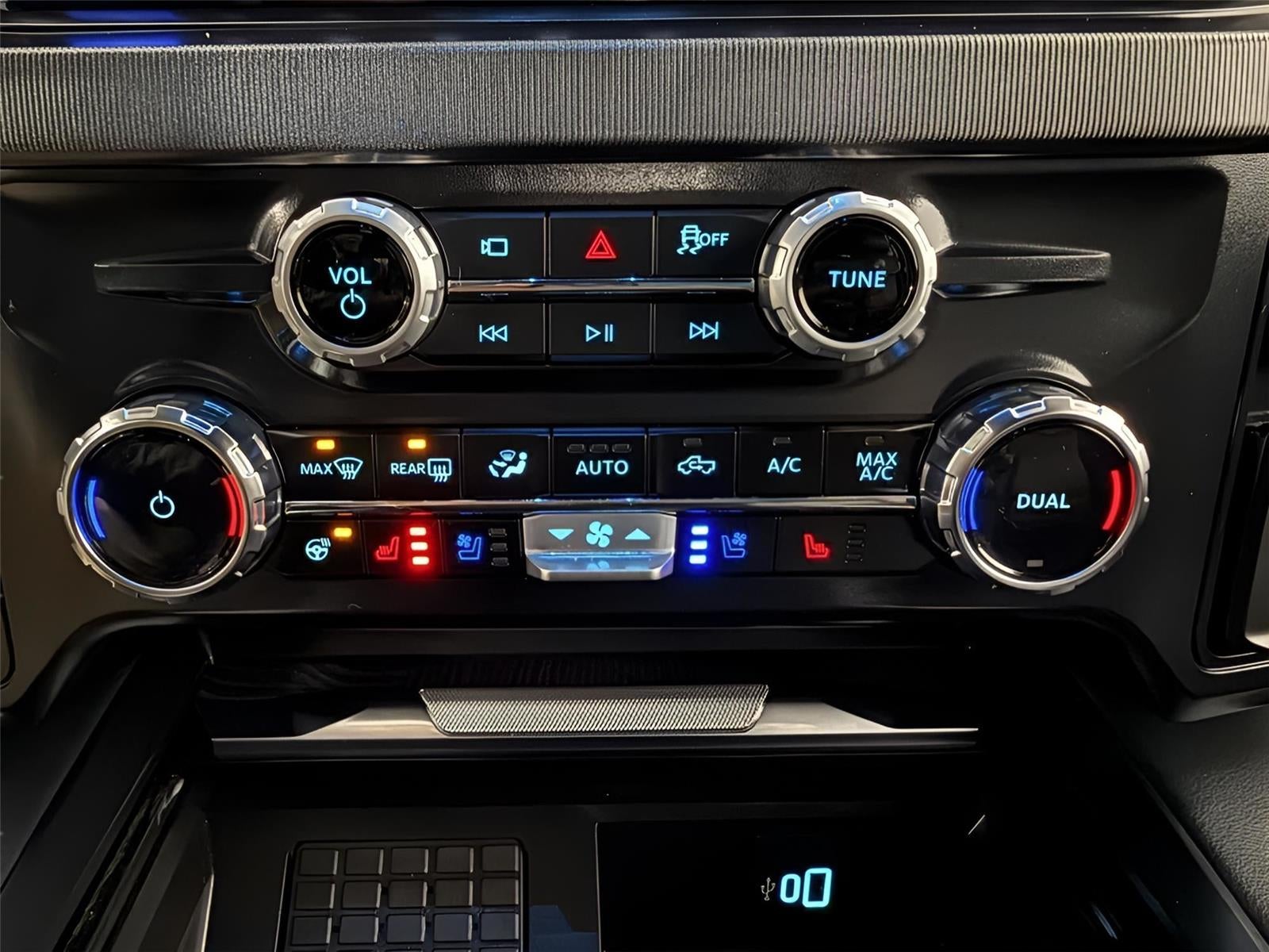 2025 Ford Super Duty F-250 Platinum