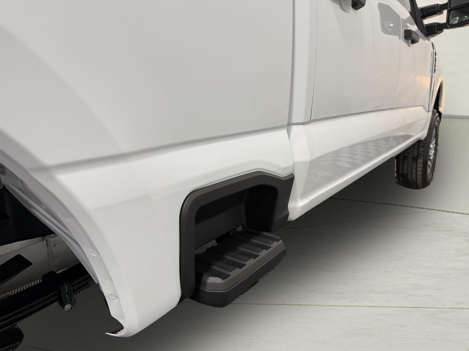 2025 Ford Super Duty F-350 Lariat