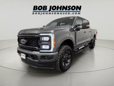 2023 Ford Super Duty F-350 SRW LARIAT