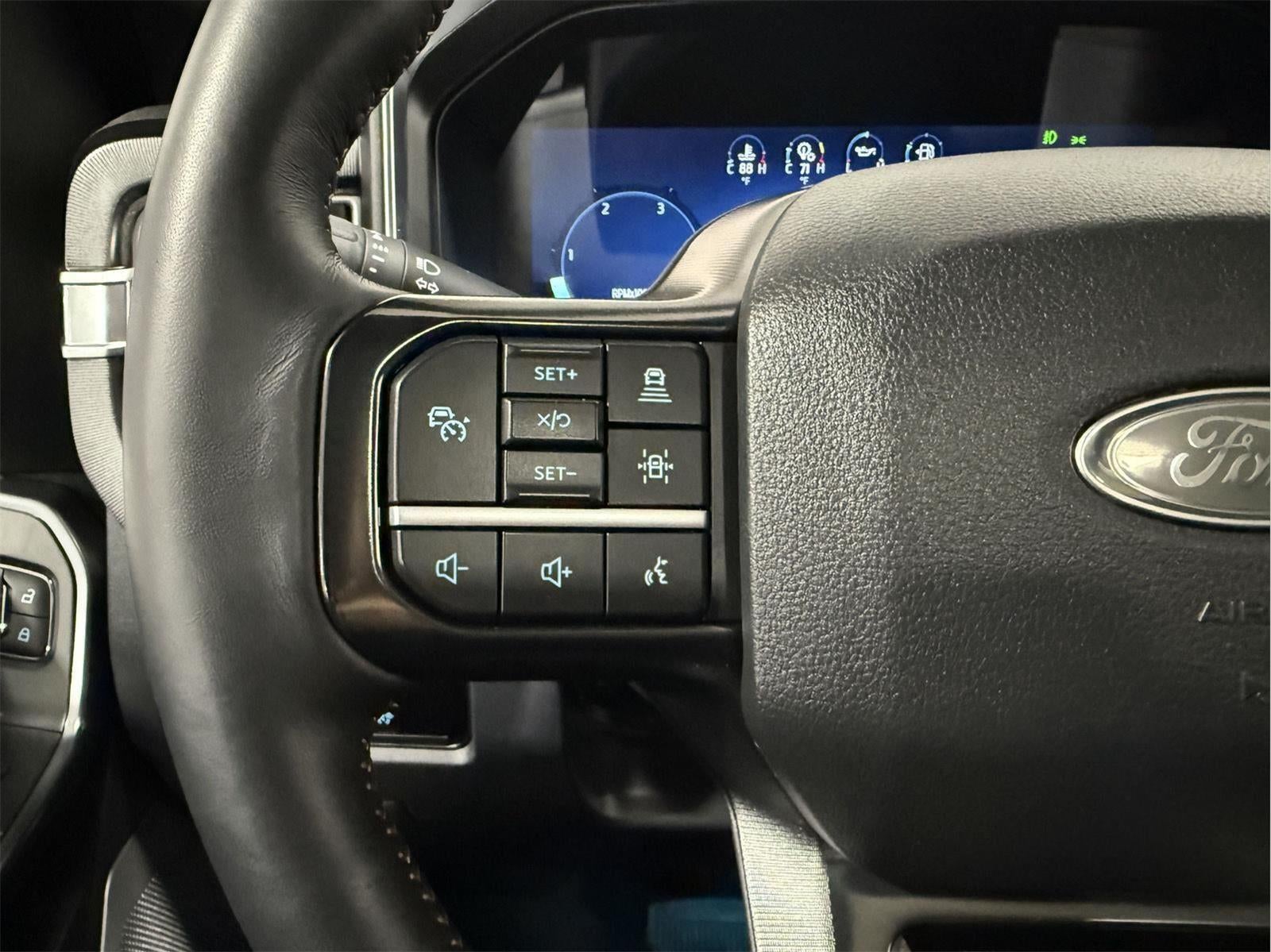 2024 Ford Super Duty F-350 PLATINUM