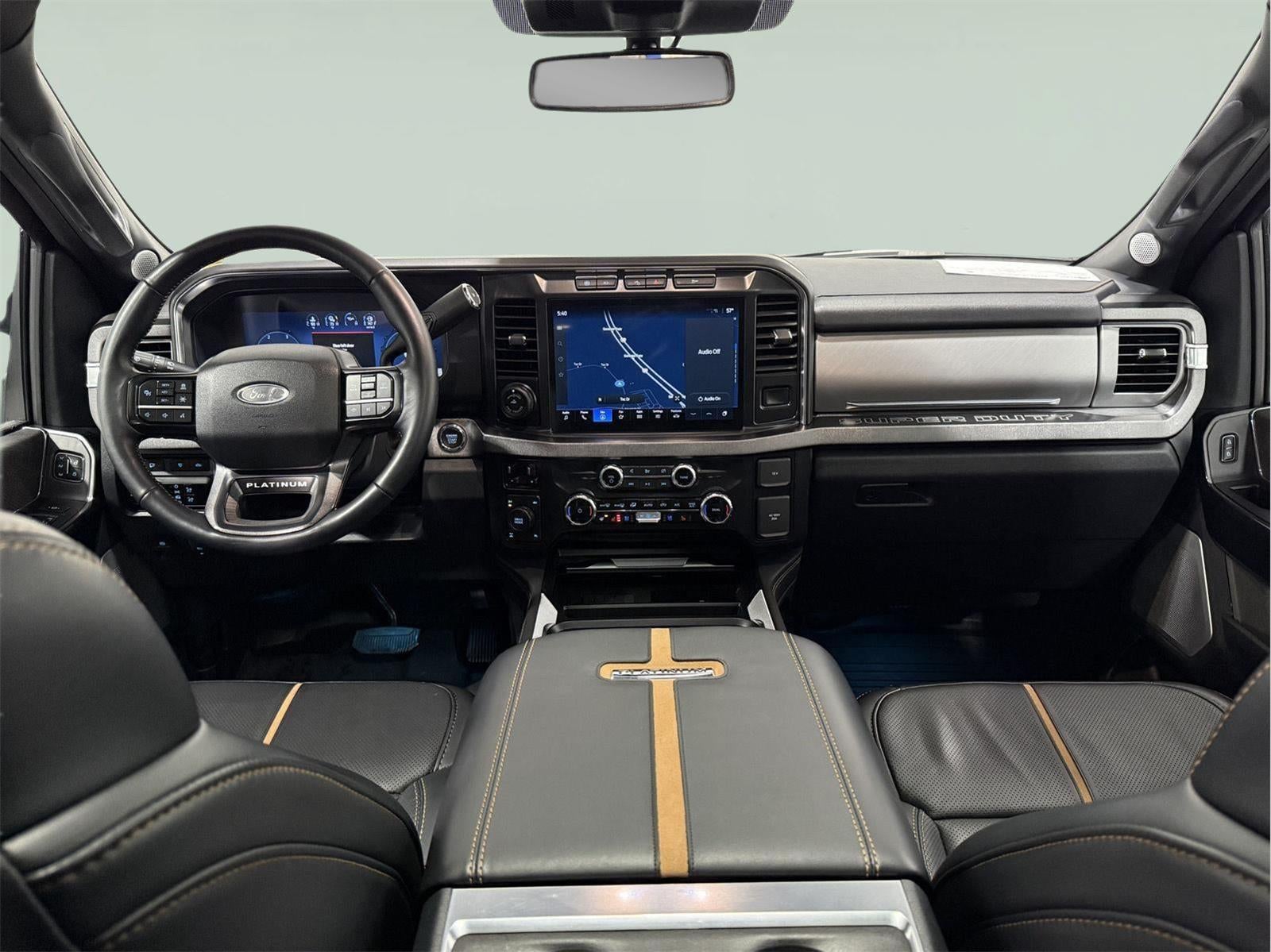 2024 Ford Super Duty F-350 PLATINUM