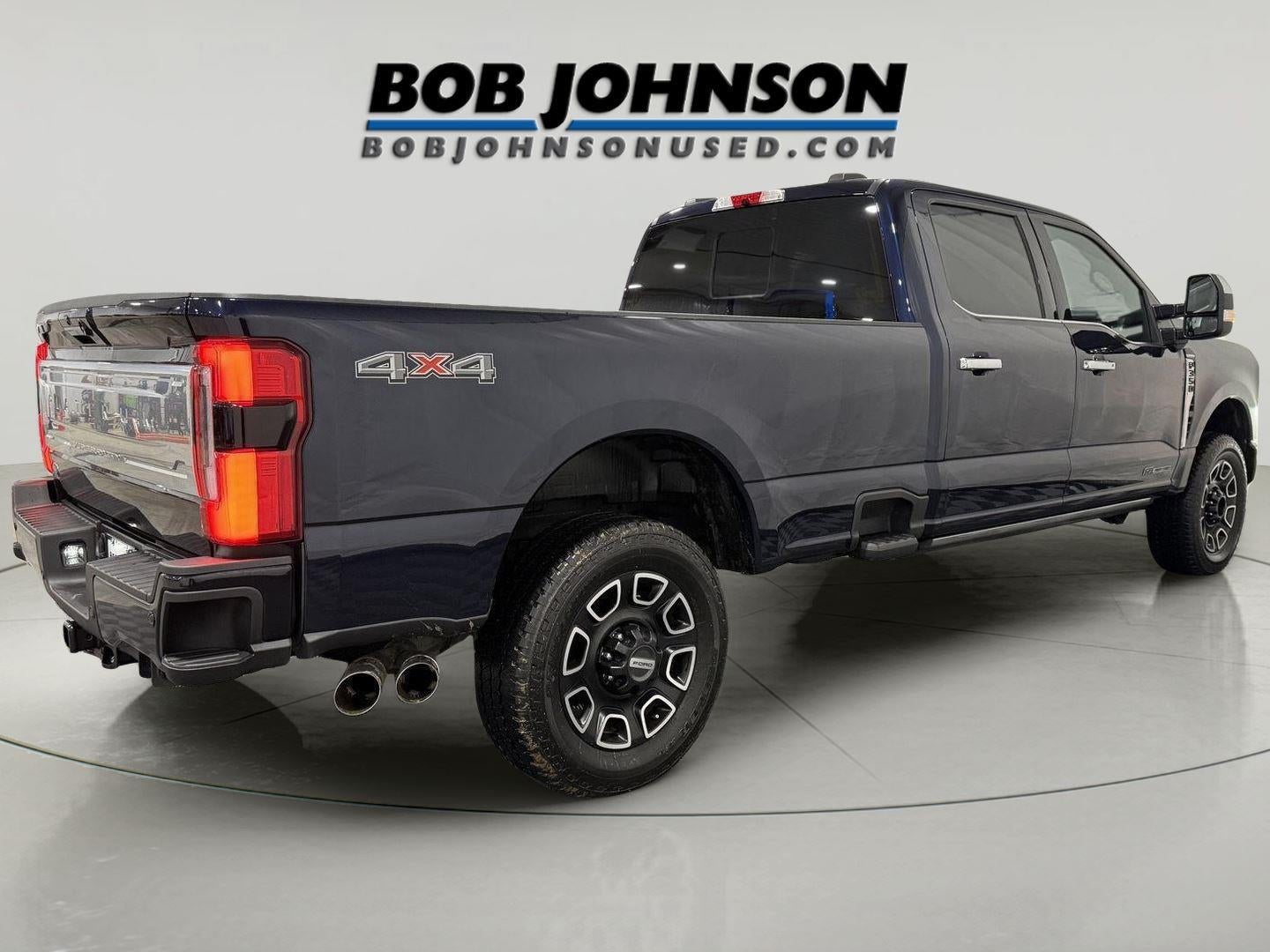 2024 Ford Super Duty F-350 PLATINUM