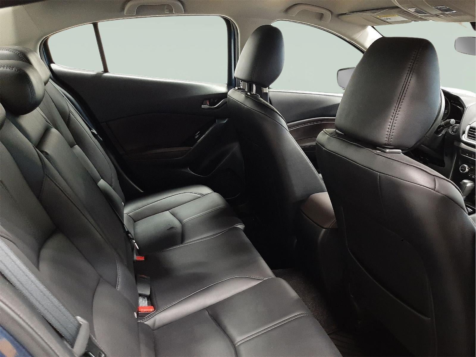 2018 Mazda Mazda3 4-Door Touring