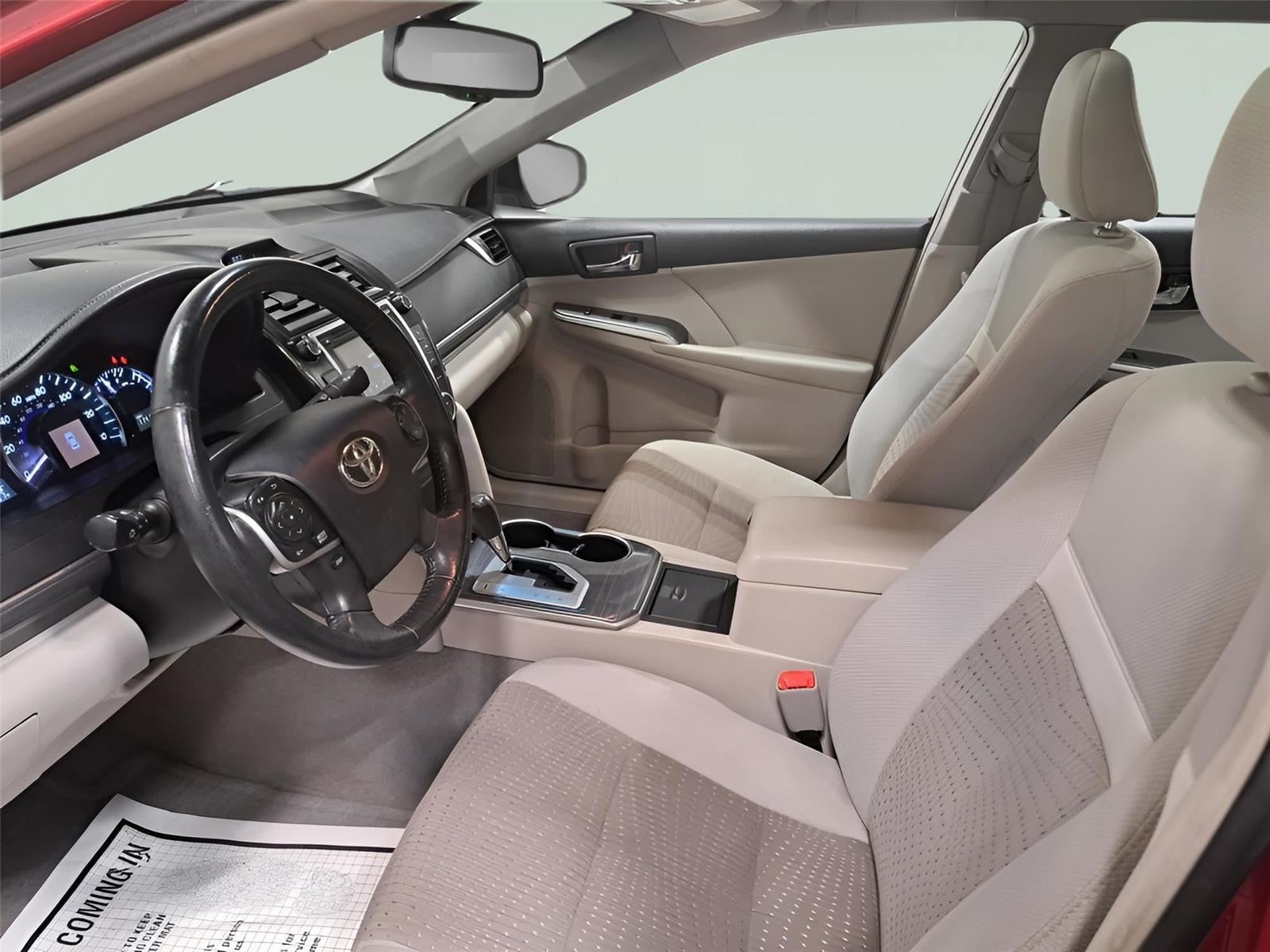 2014 Toyota Camry Hybrid XLE